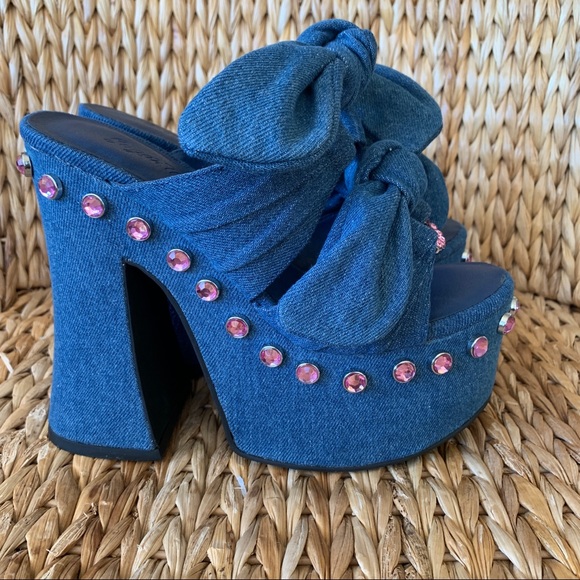 New Sugar Thrillz x Dolls Kill Strike a Pose Denim Platform Heels - Picture 6 of 9